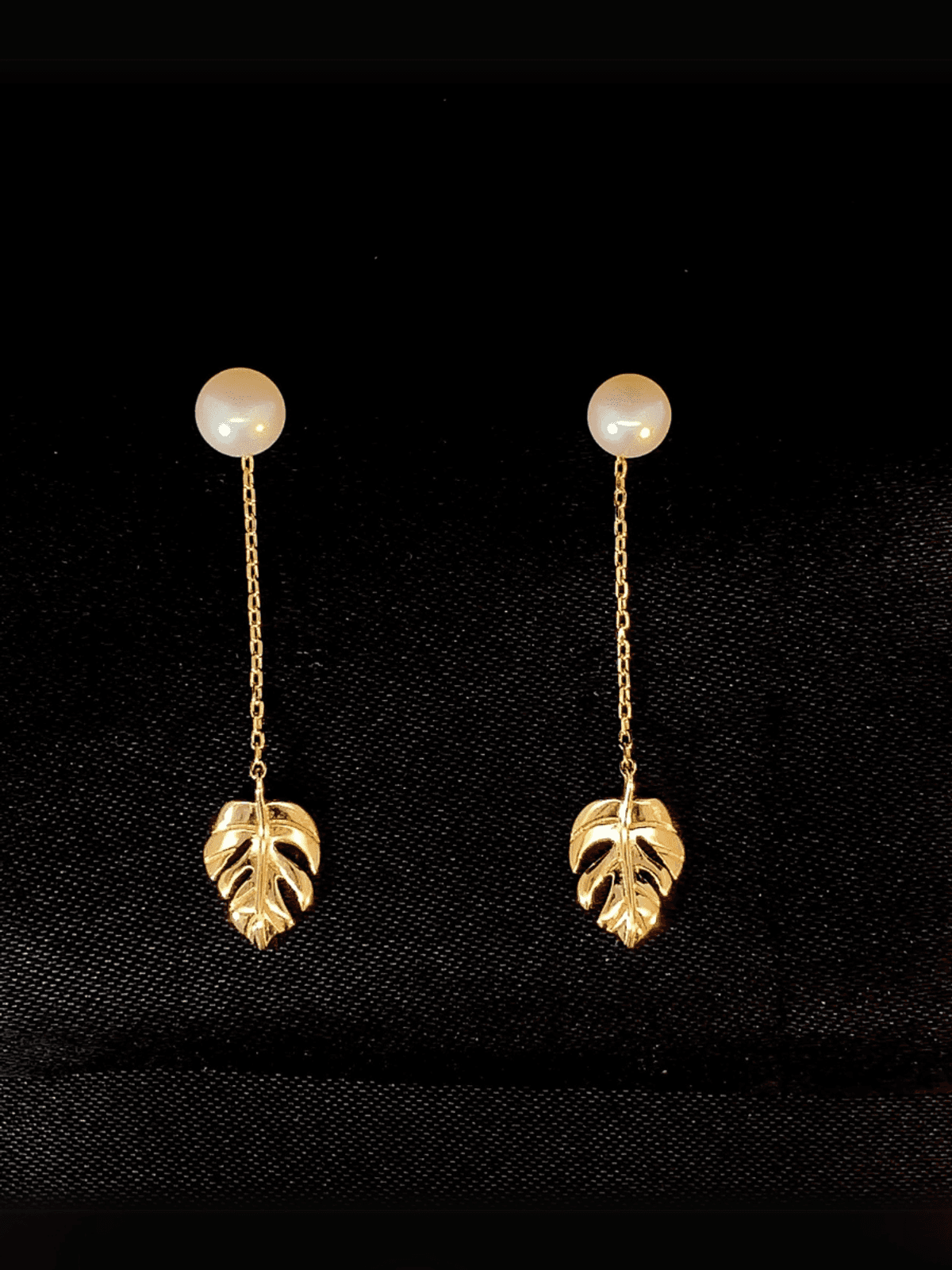 Monstera Pearl Drop Earrings