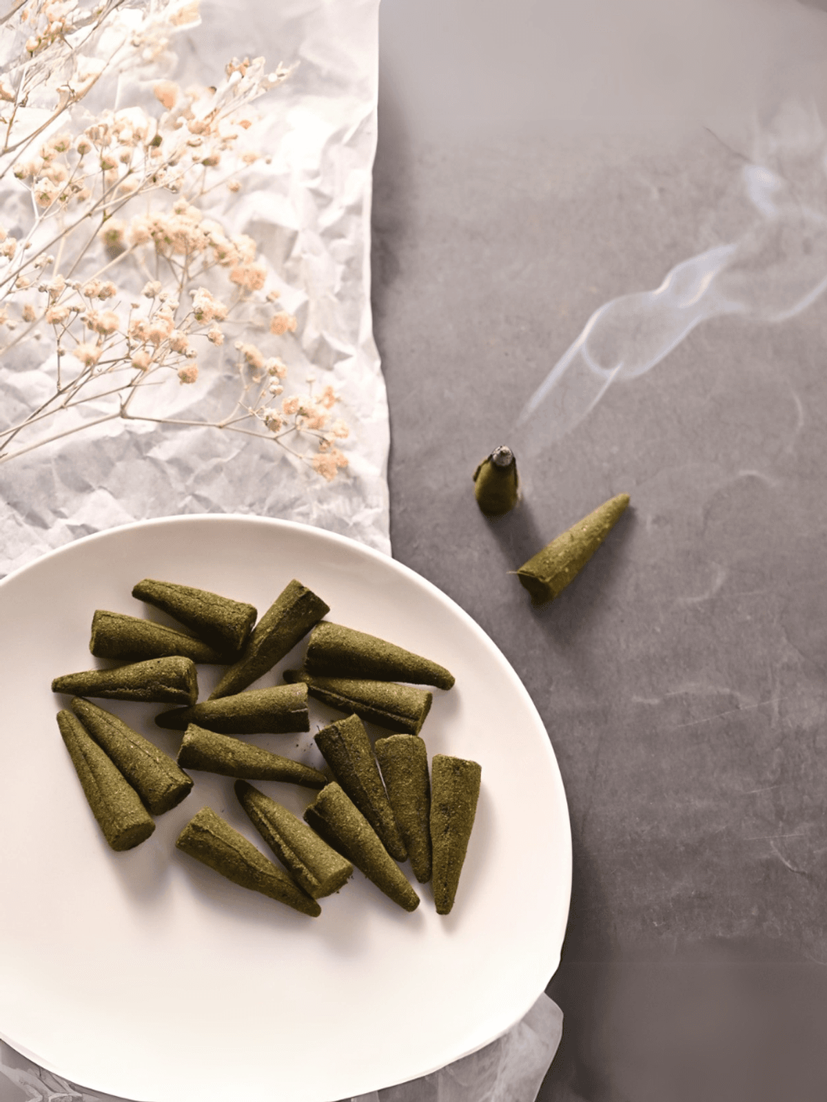 Green Dhoop - Glass Bottle