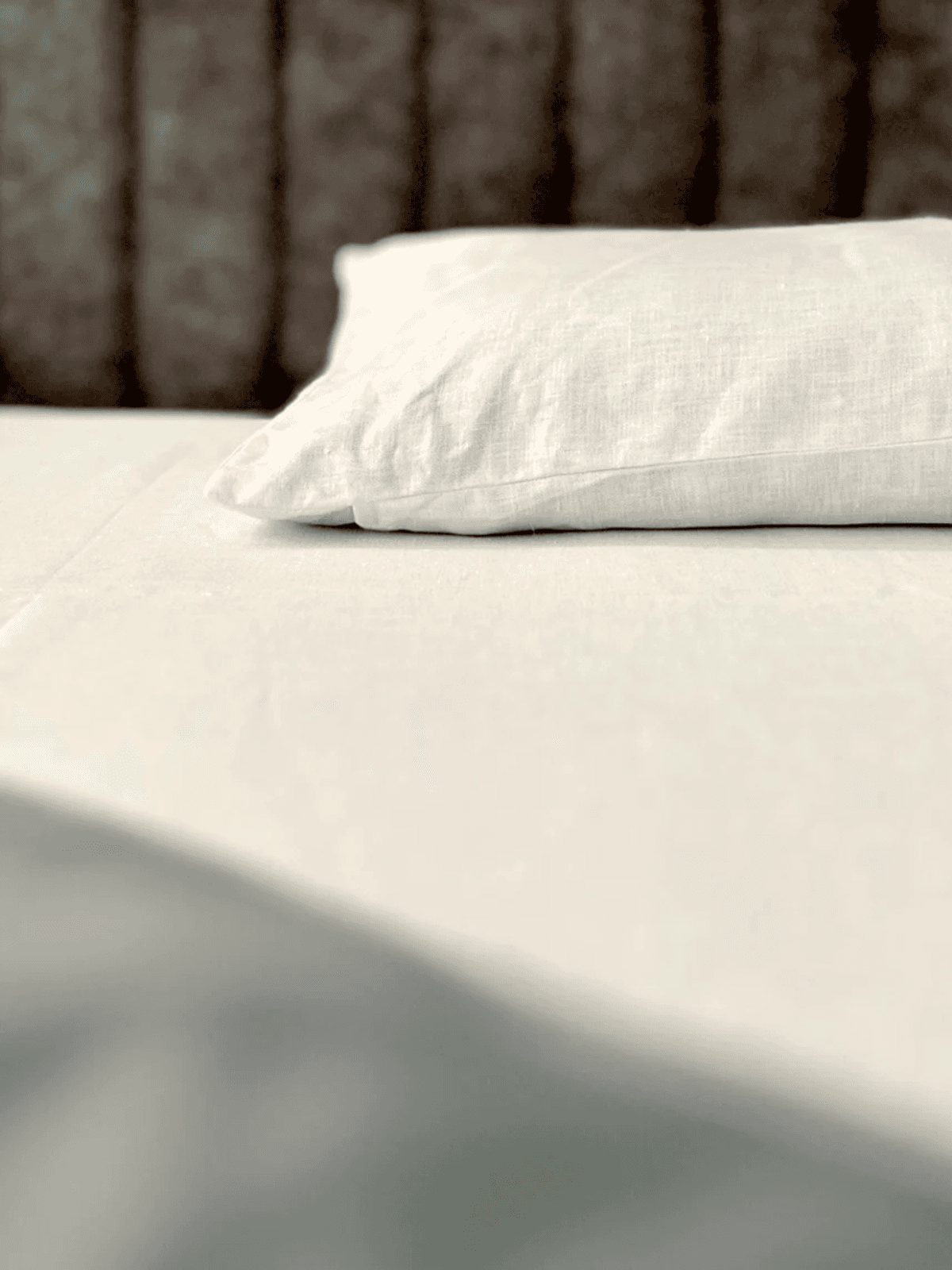 Shwet - Pure White Hemp Bedsheet Set