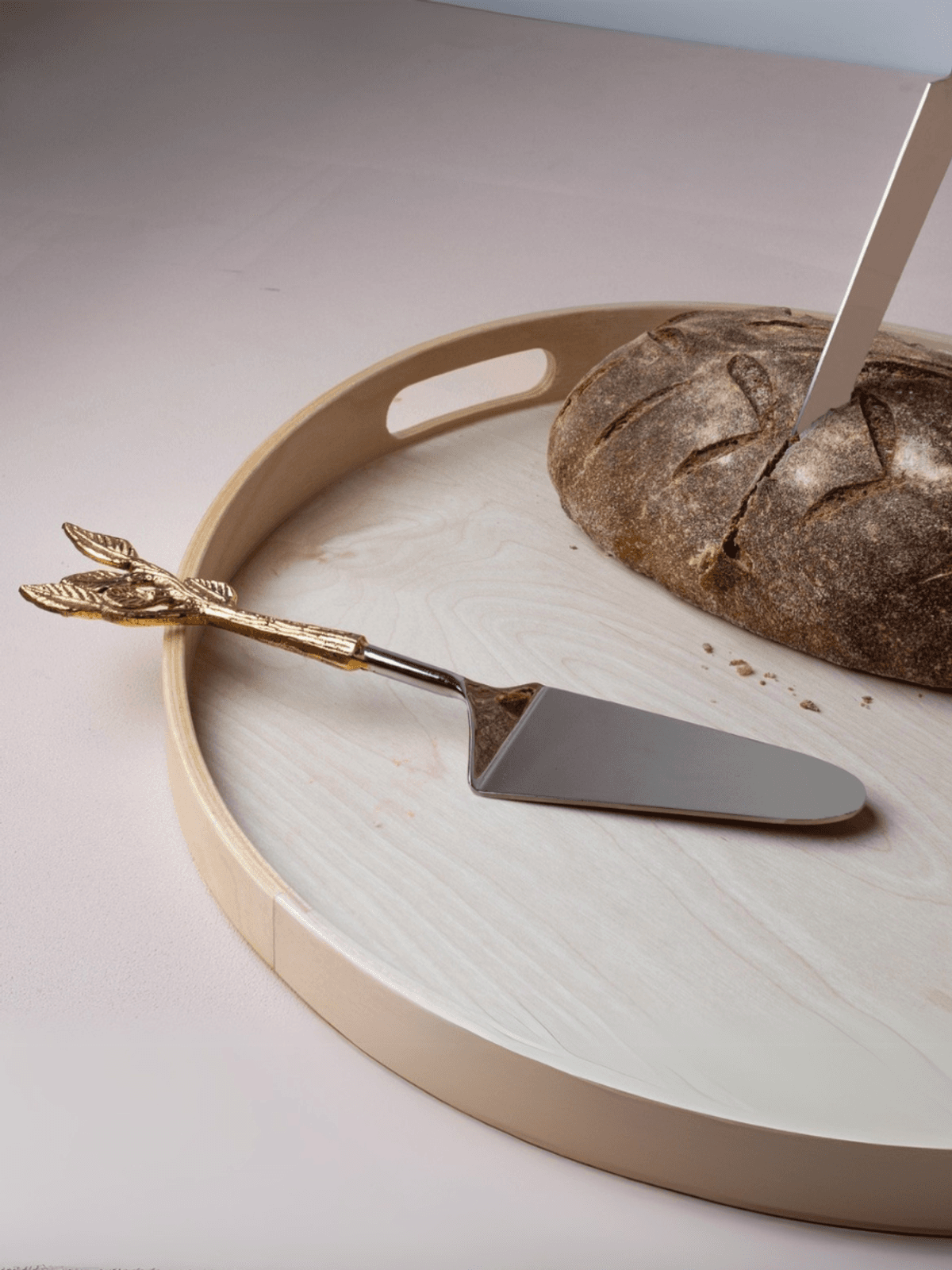 Patram Cake and Knife