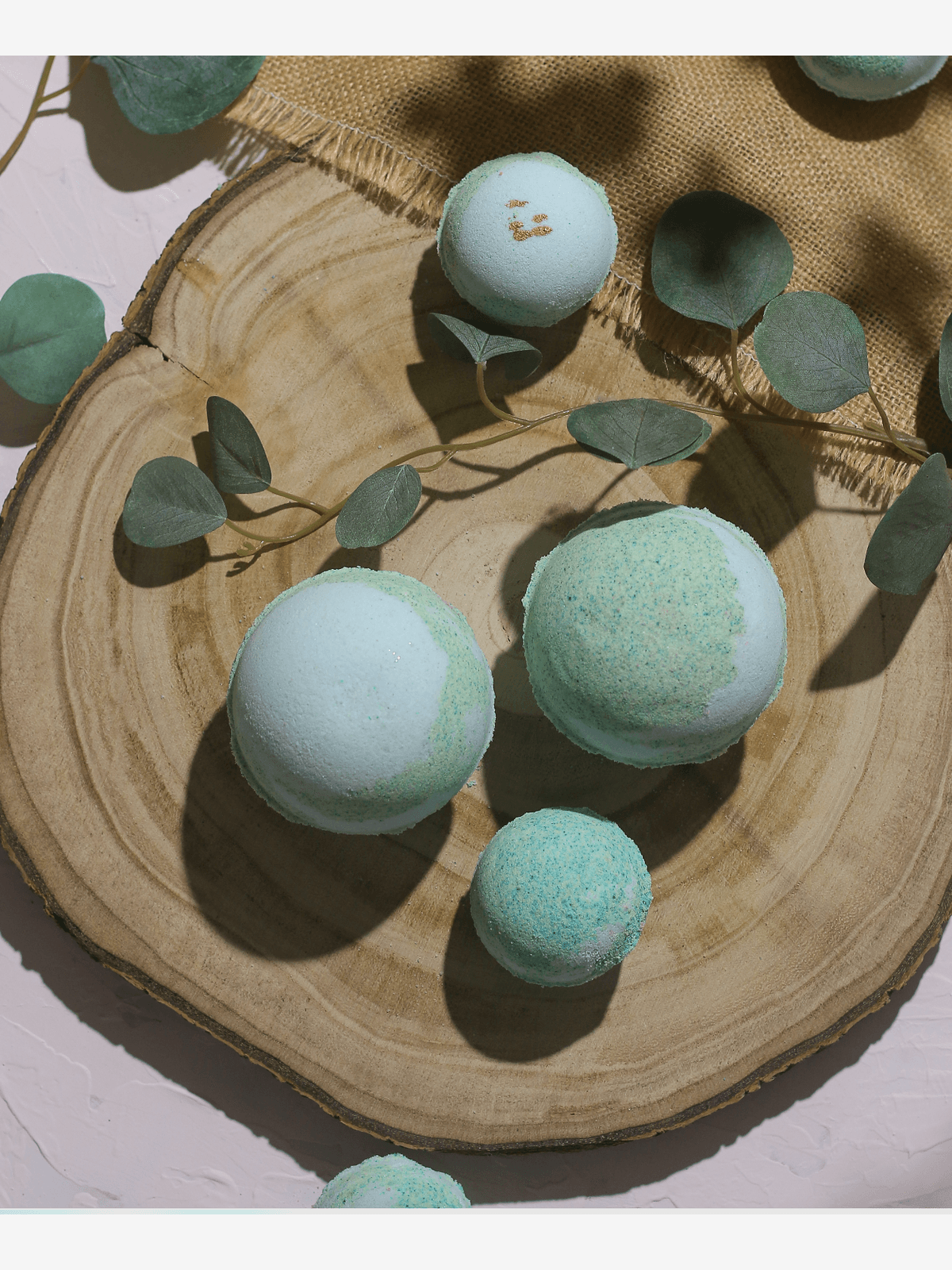 Mint Tea Tree Fizzy Bath Bomb