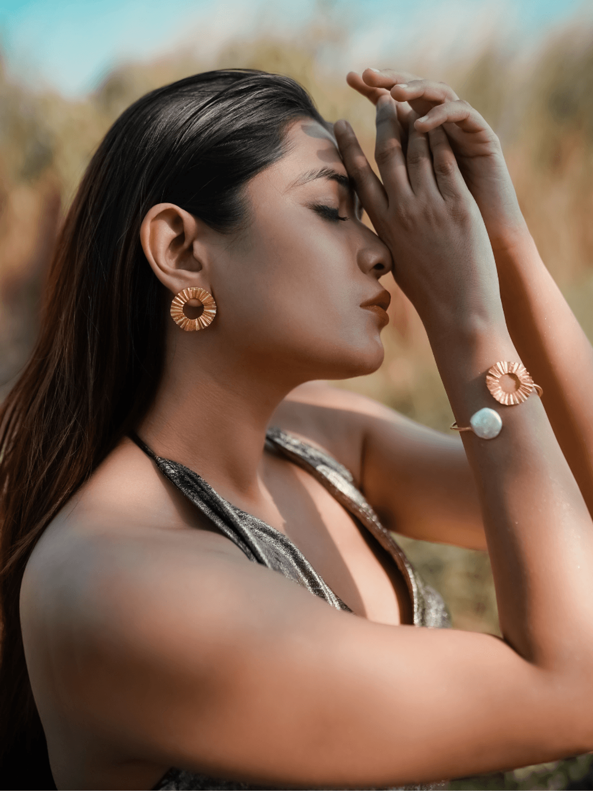 Wreath Earrings & Diana Handcuff Set