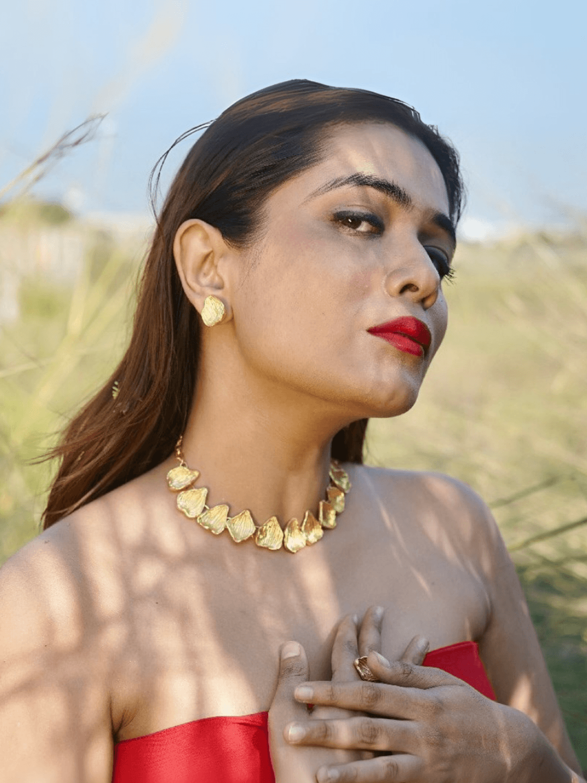 Petalé Earrings & Gardé Necklace Set