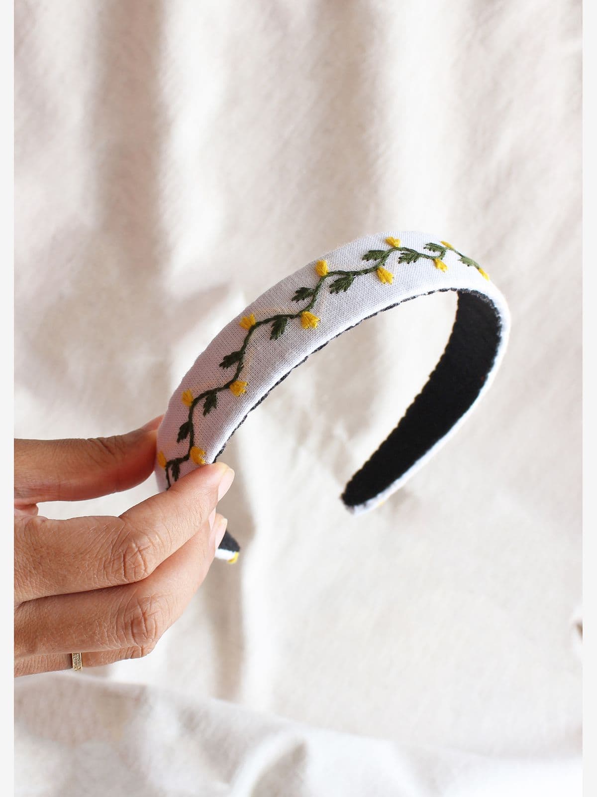 Rattle And Co Veda - Embroidered Headband