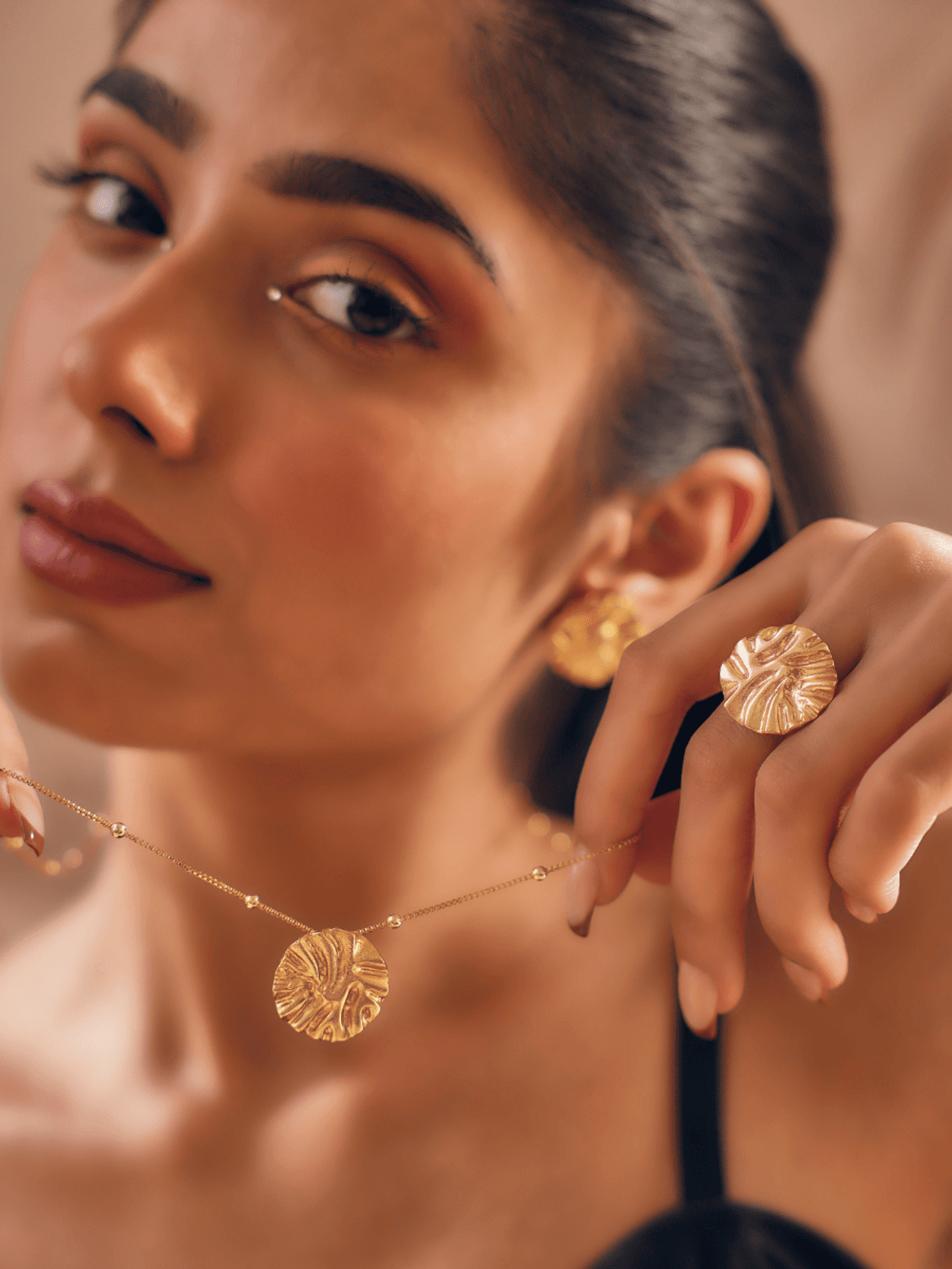 Hannah Pendant & Chain Set