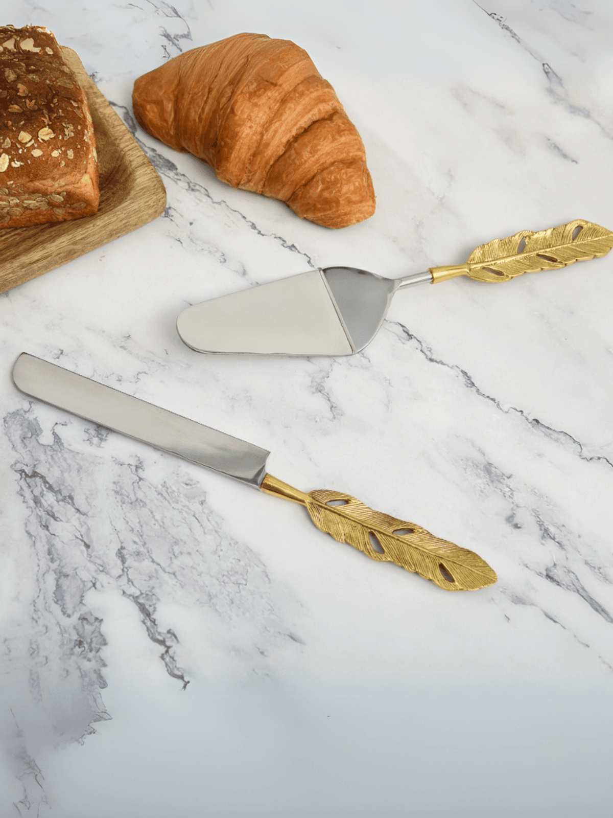 Punkh Cake and Knife Server