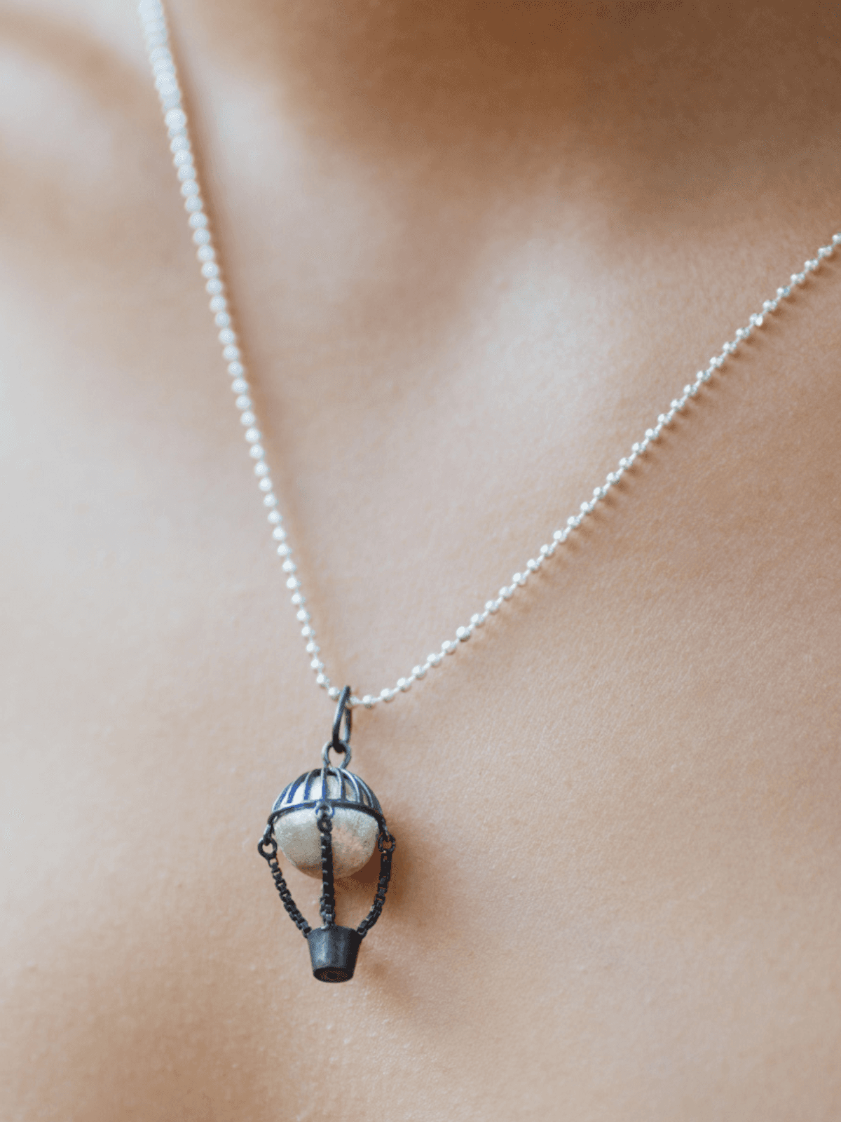 BLACK HOT AIR BALLOON