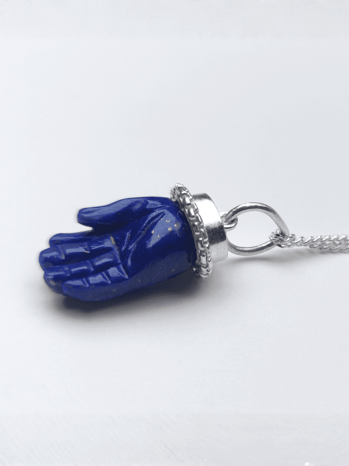 PICHWAI LAPIZ LAZULI HAND PENDANT