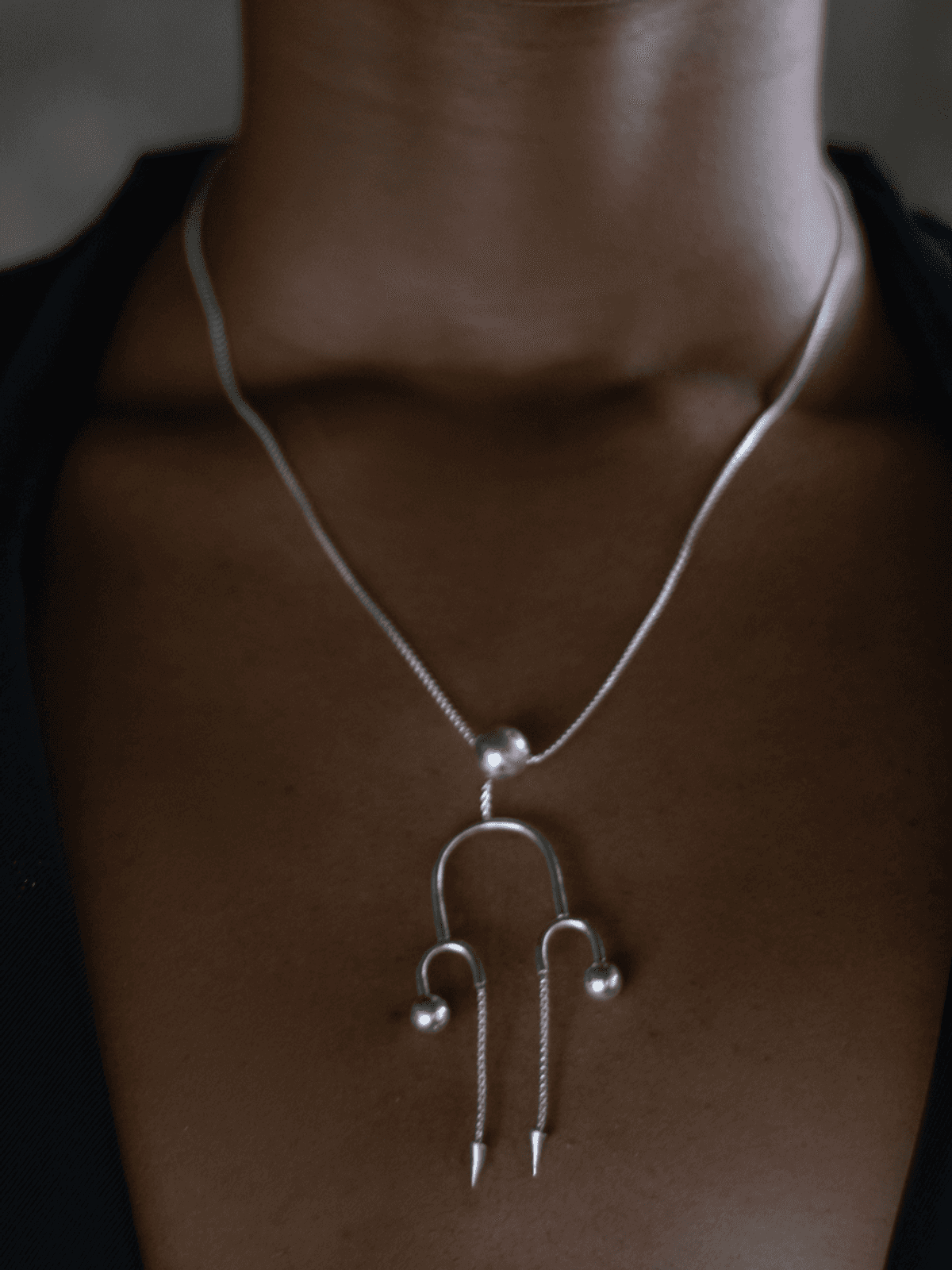 Deco silver chryser chain