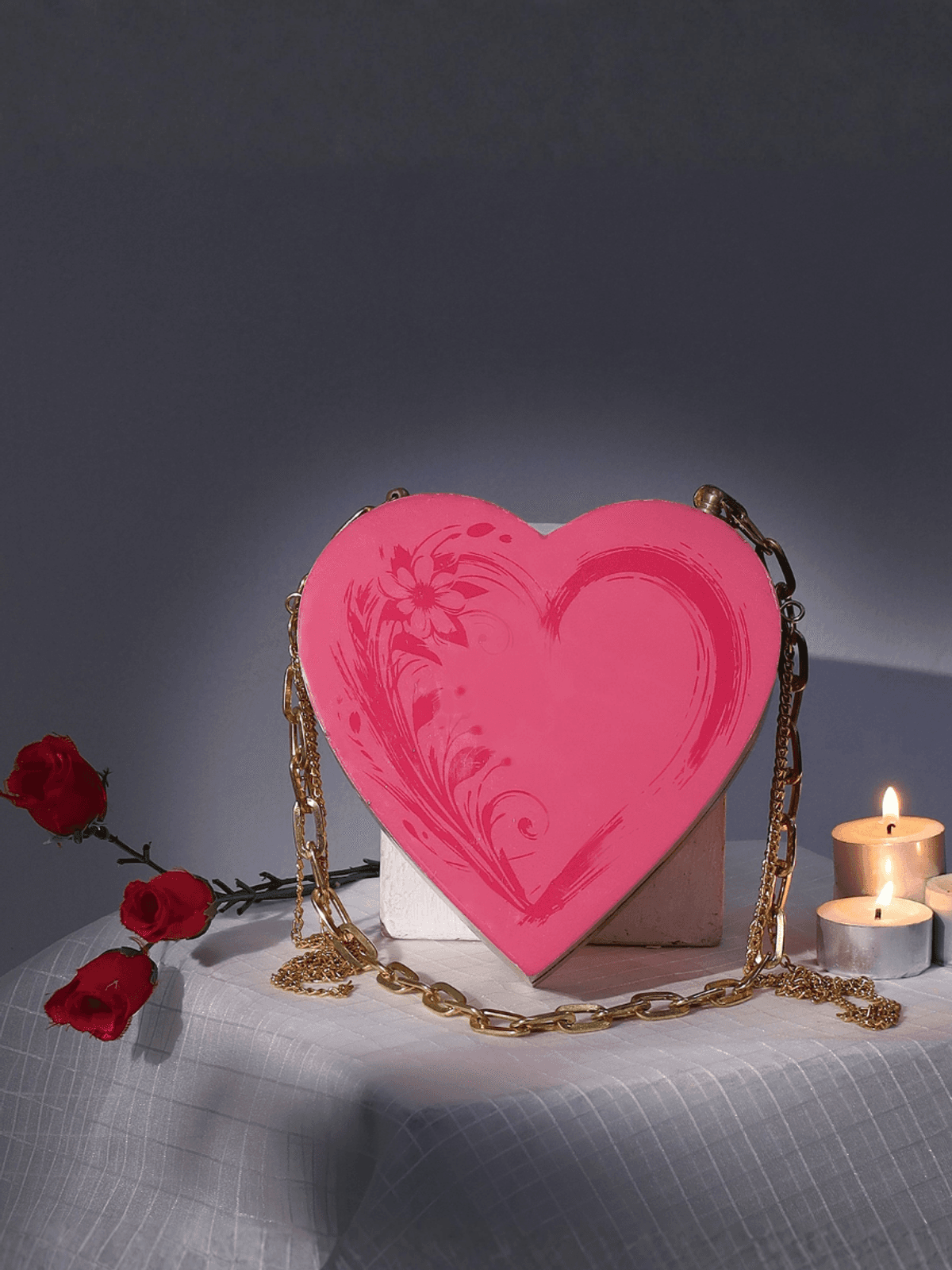 Pink Valentine Heart bag in Acacia wood