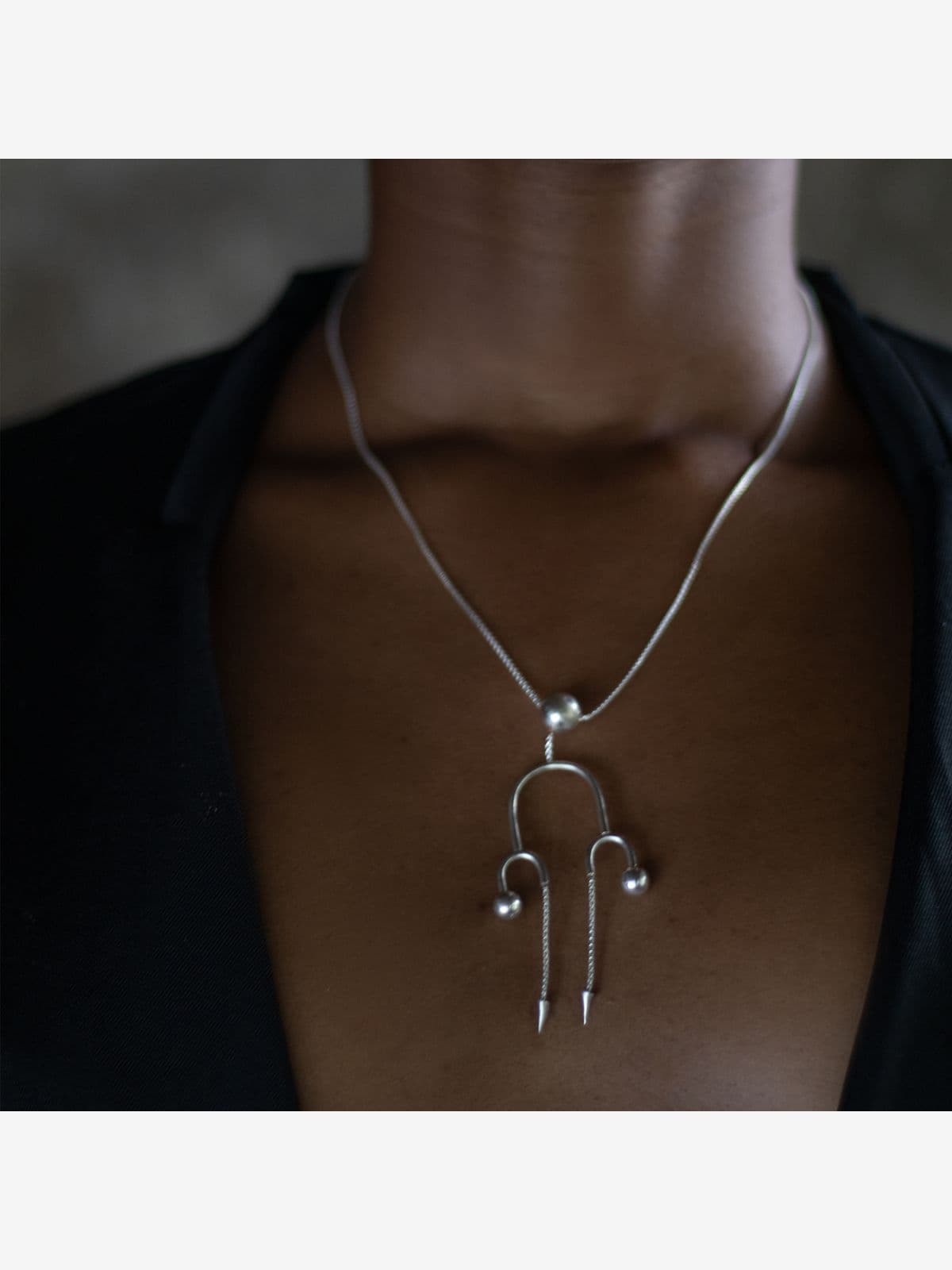 Deco silver chryser chain Deco silver chryser chain