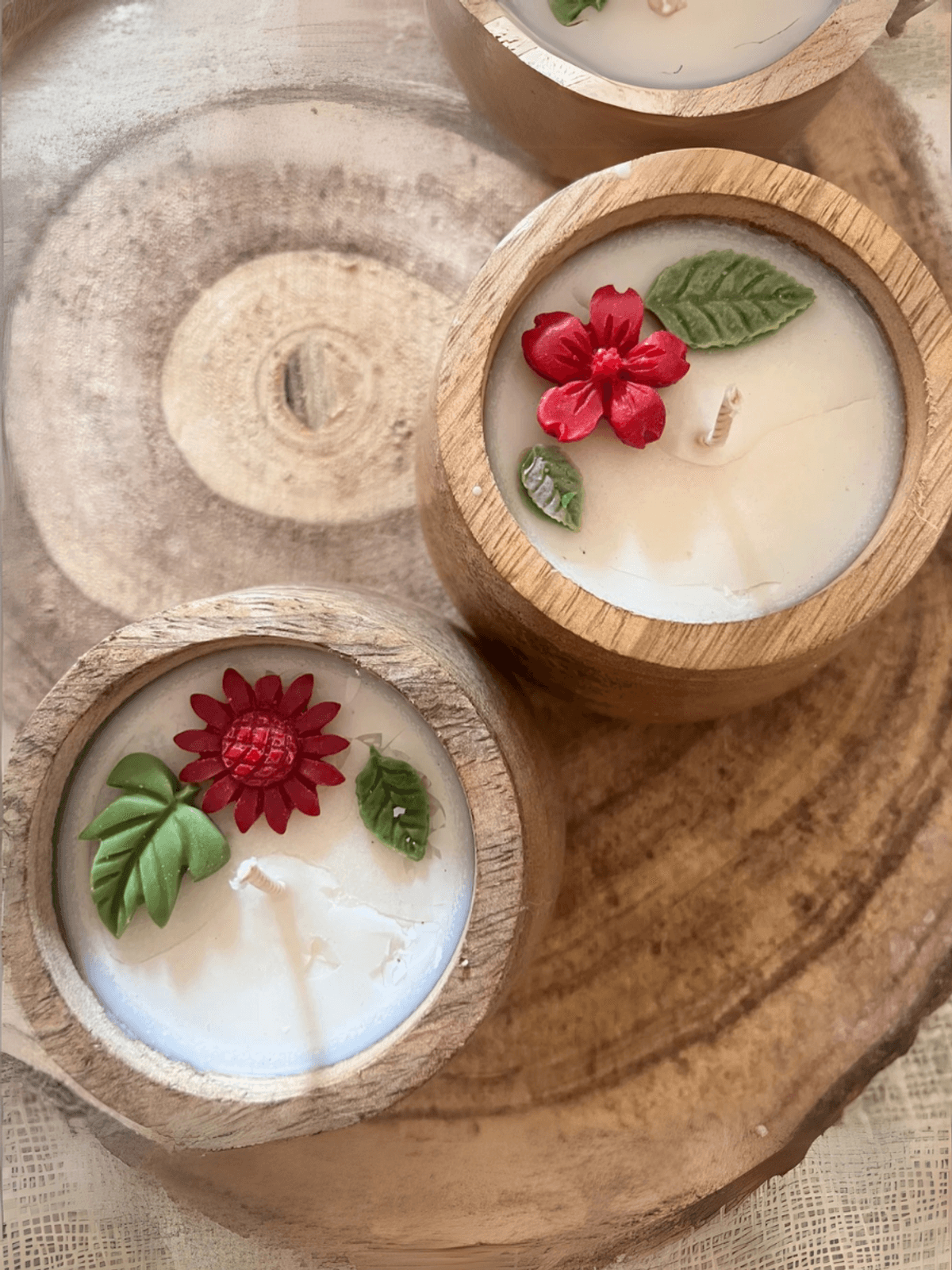 Hand-poured Soy Candles in Natural Wood - Set of 2 Red - Oudh Hand-poured Soy Candles in Natural Wood - Set of 2 Red - Oudh