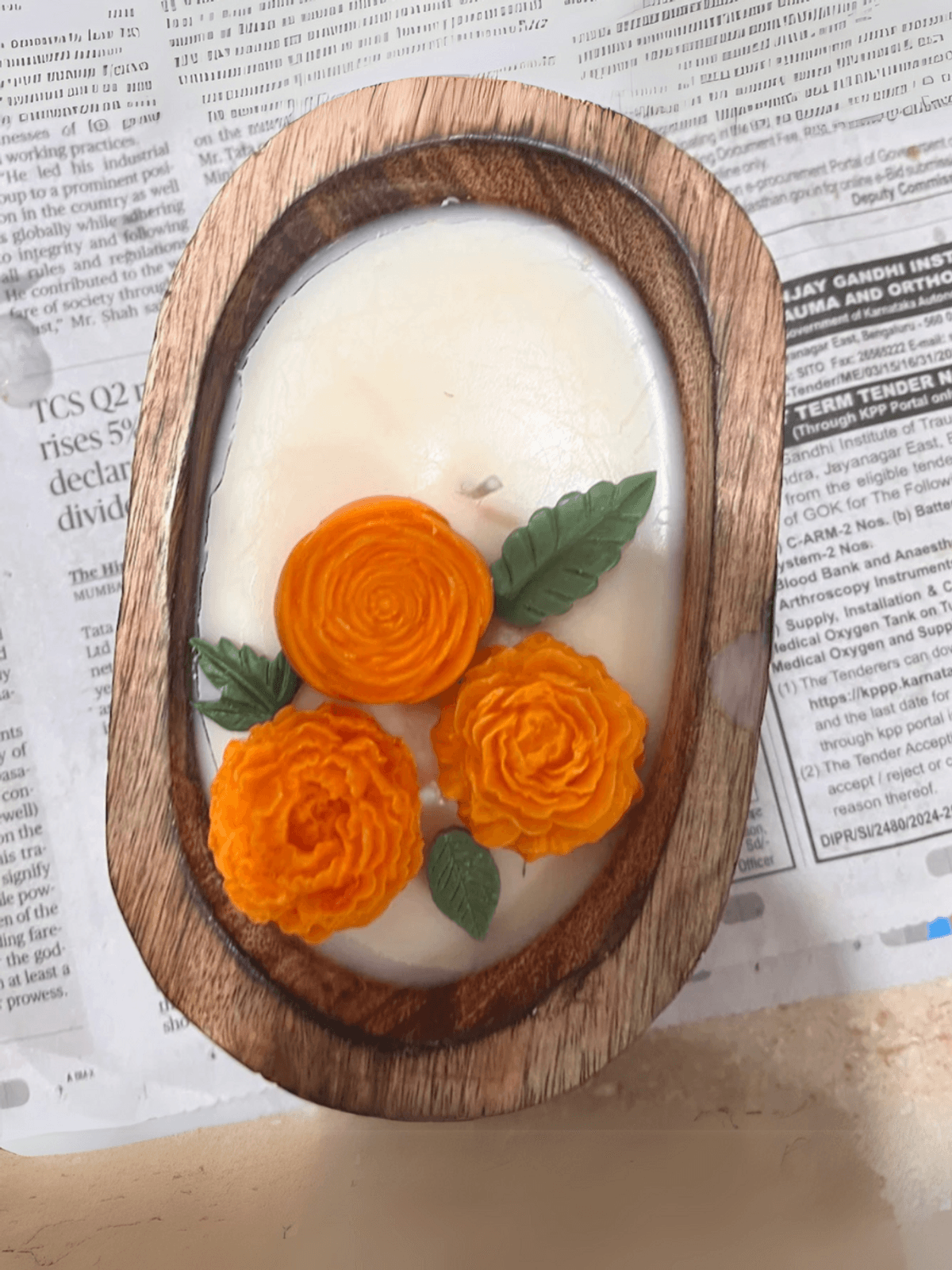 Floral Soy Candles in Wooden Bowl - Jasmine/ Rose/ Oud / Aqua - Yellow/Orange - Jasmine Floral Soy Candles in Wooden Bowl - Jasmine/ Rose/ Oud / Aqua - Yellow/Orange - Jasmine