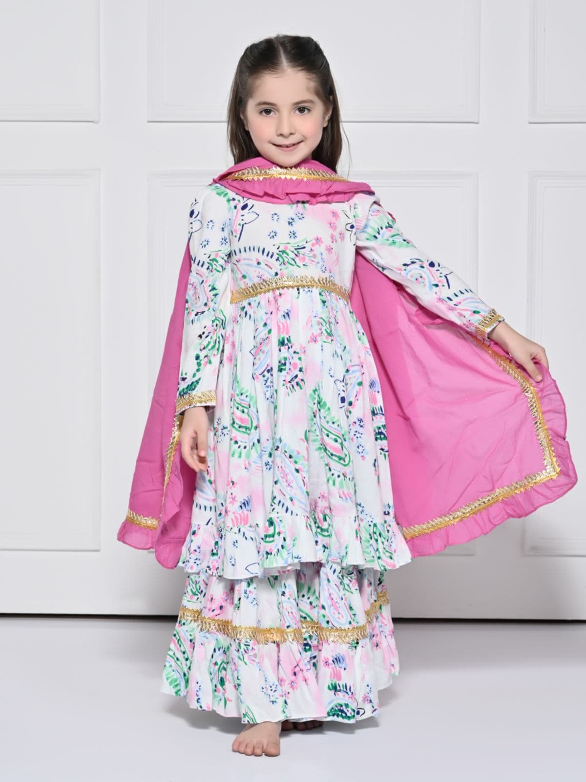 SIYA, A WHITE FLORAL COTTON SUIT FOR GIRLS SIYA, A WHITE FLORAL COTTON SUIT FOR GIRLS